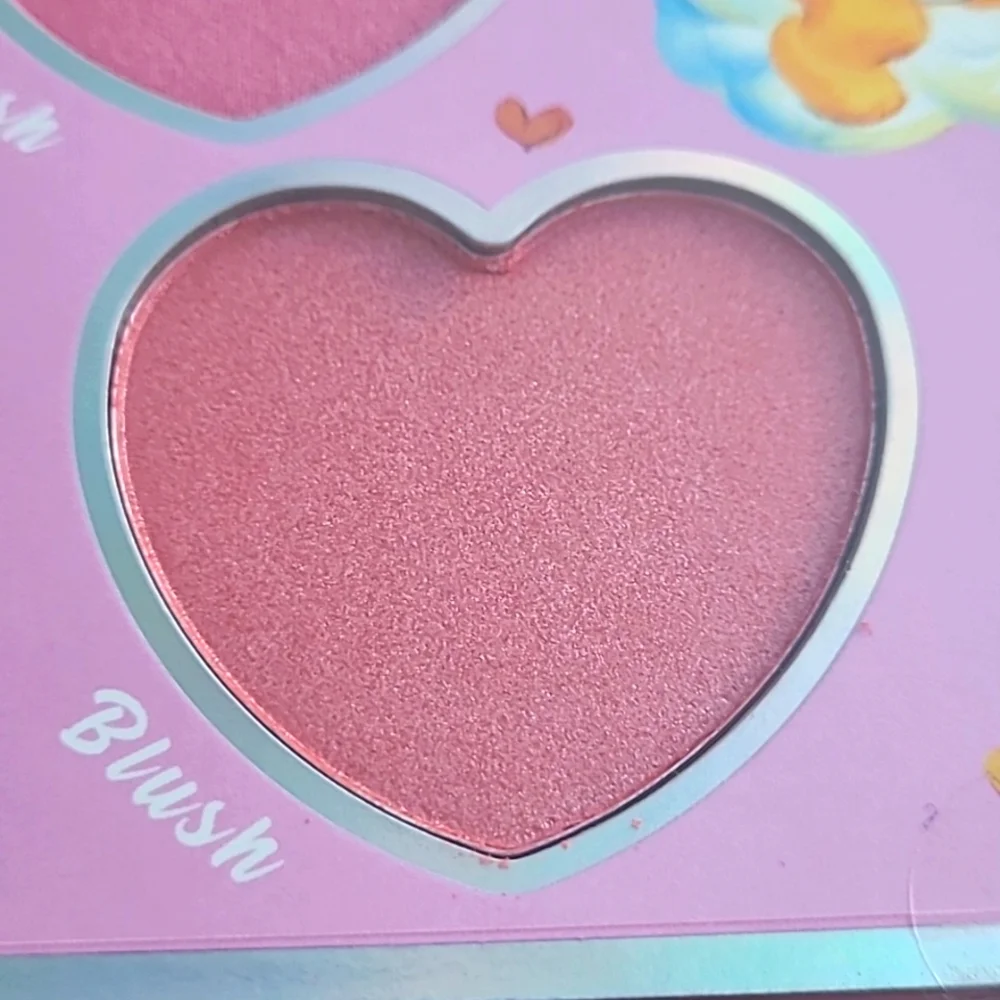 Care Bears Complexion Palette Blush & Highlighter 6 Shades NWT Sealed